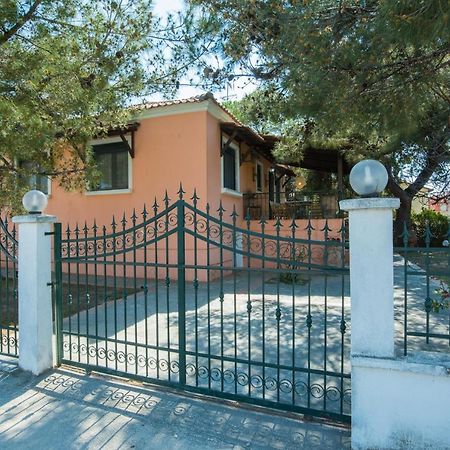 Villa Pefka Nikiti  Buitenkant foto
