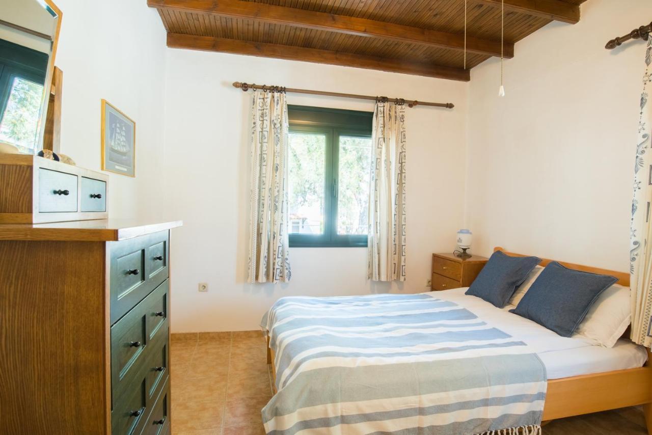 Villa Pefka Nikiti  Buitenkant foto