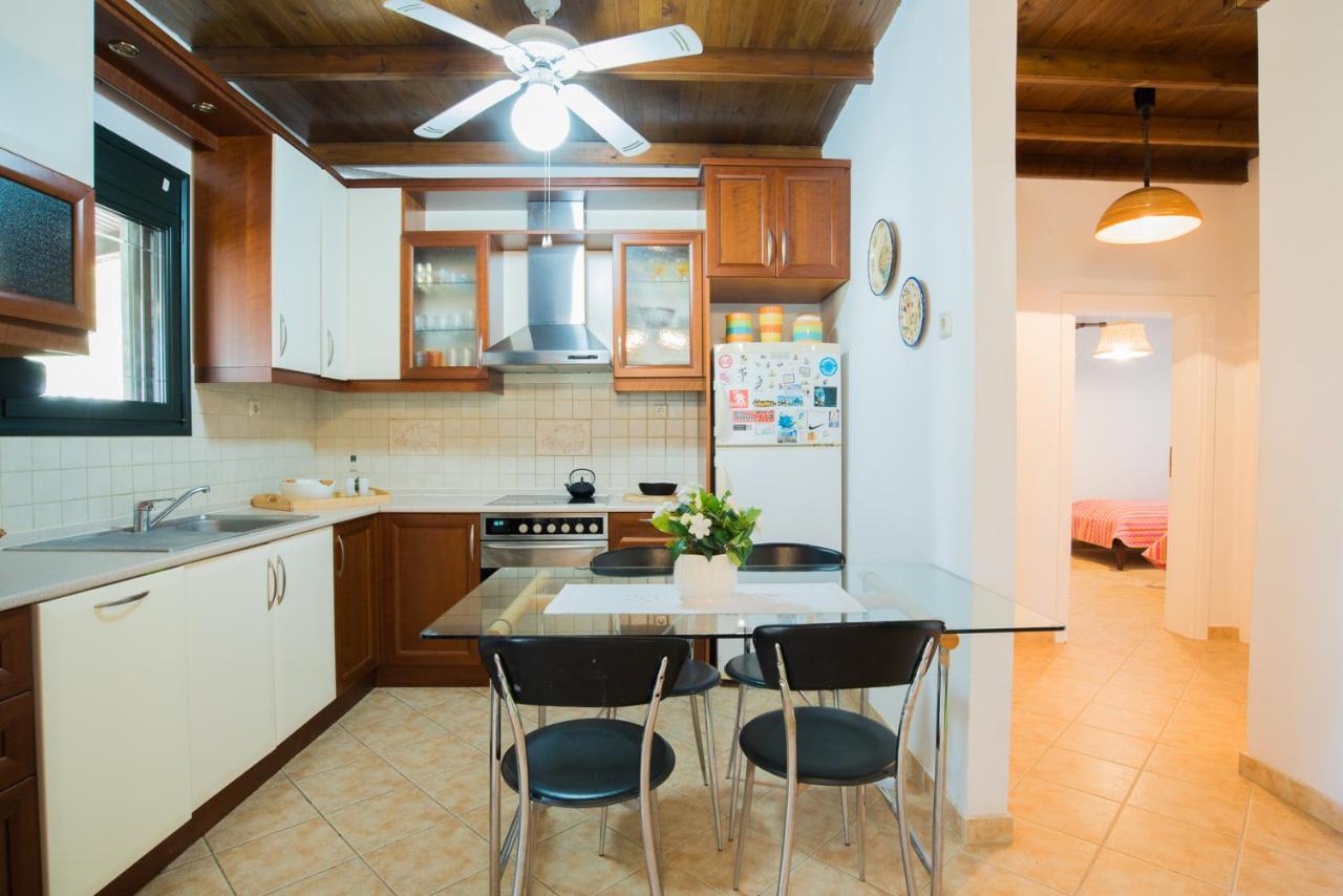 Villa Pefka Nikiti  Buitenkant foto