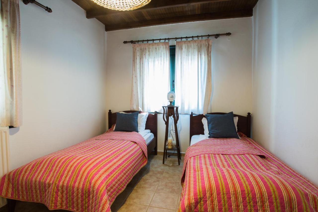 Villa Pefka Nikiti  Buitenkant foto